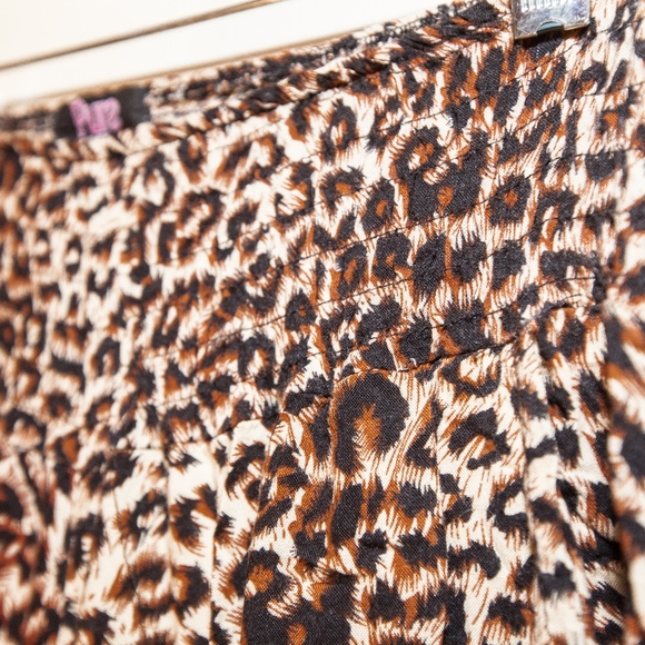 Pure Hype Leopard Print Lounge Pants - Picture 4 of 4