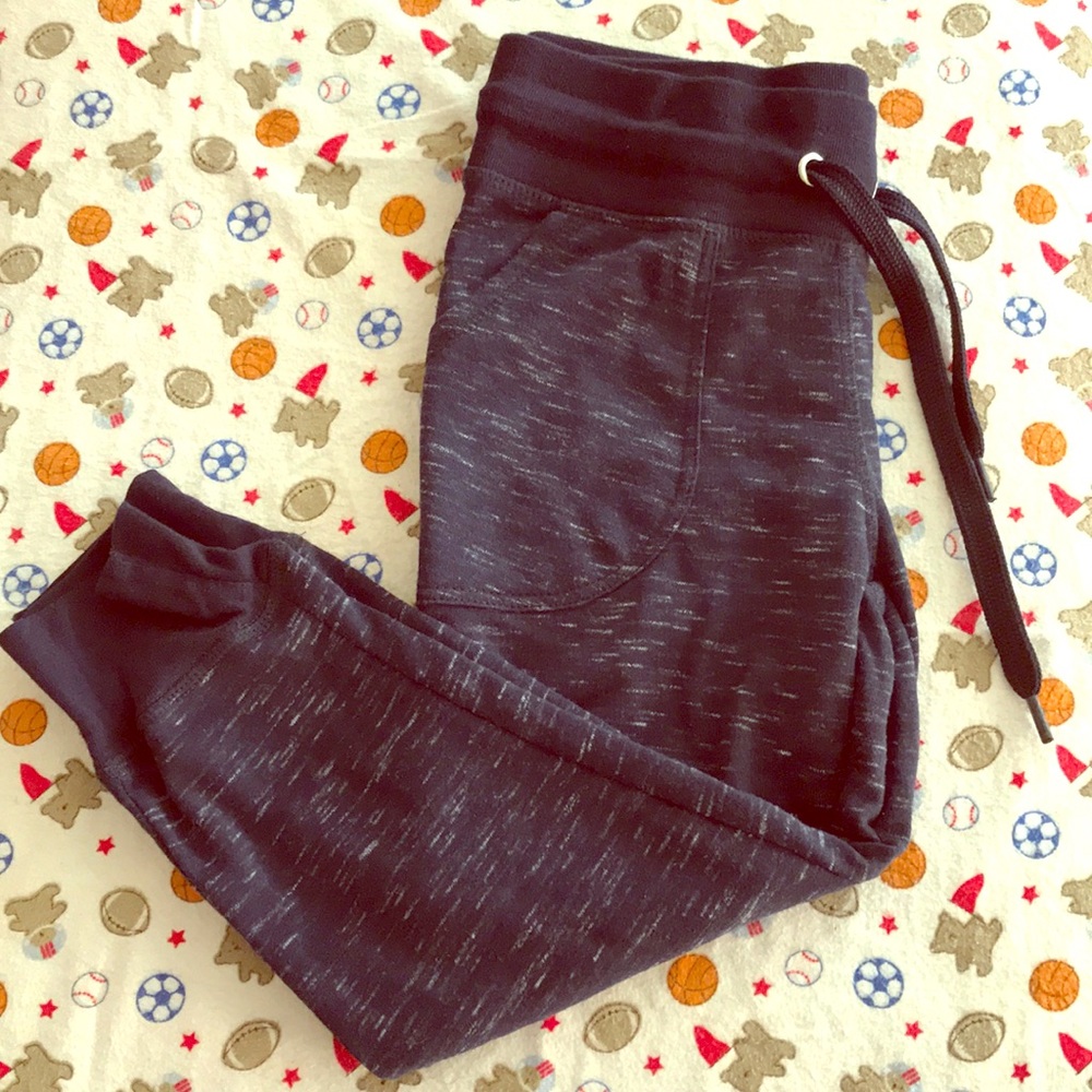 Cropped sweatpants