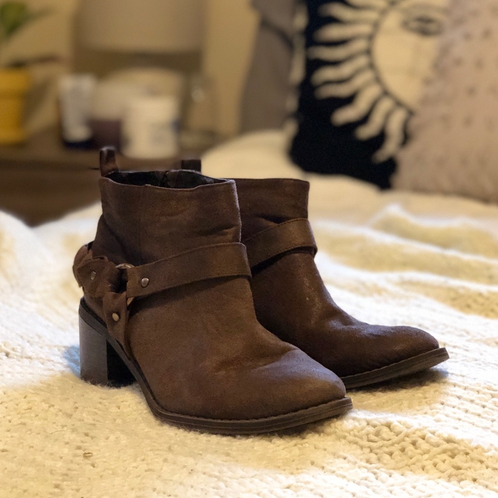 Women’s Carlos by Carlos Santana Brown Booties