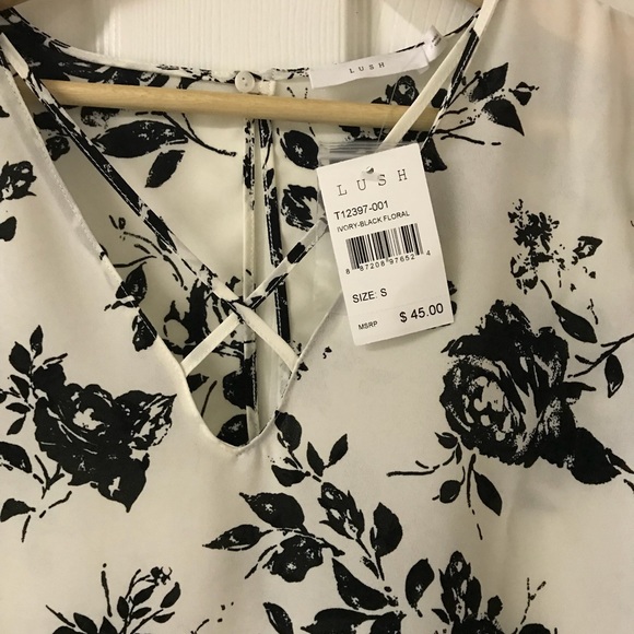 Lush blouse - Picture 2 of 2
