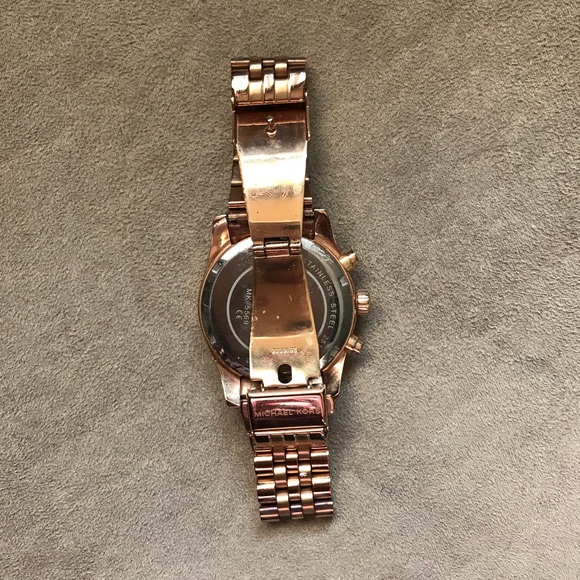Michael Kors Lexington Rose Gold Tone Watch main image 8