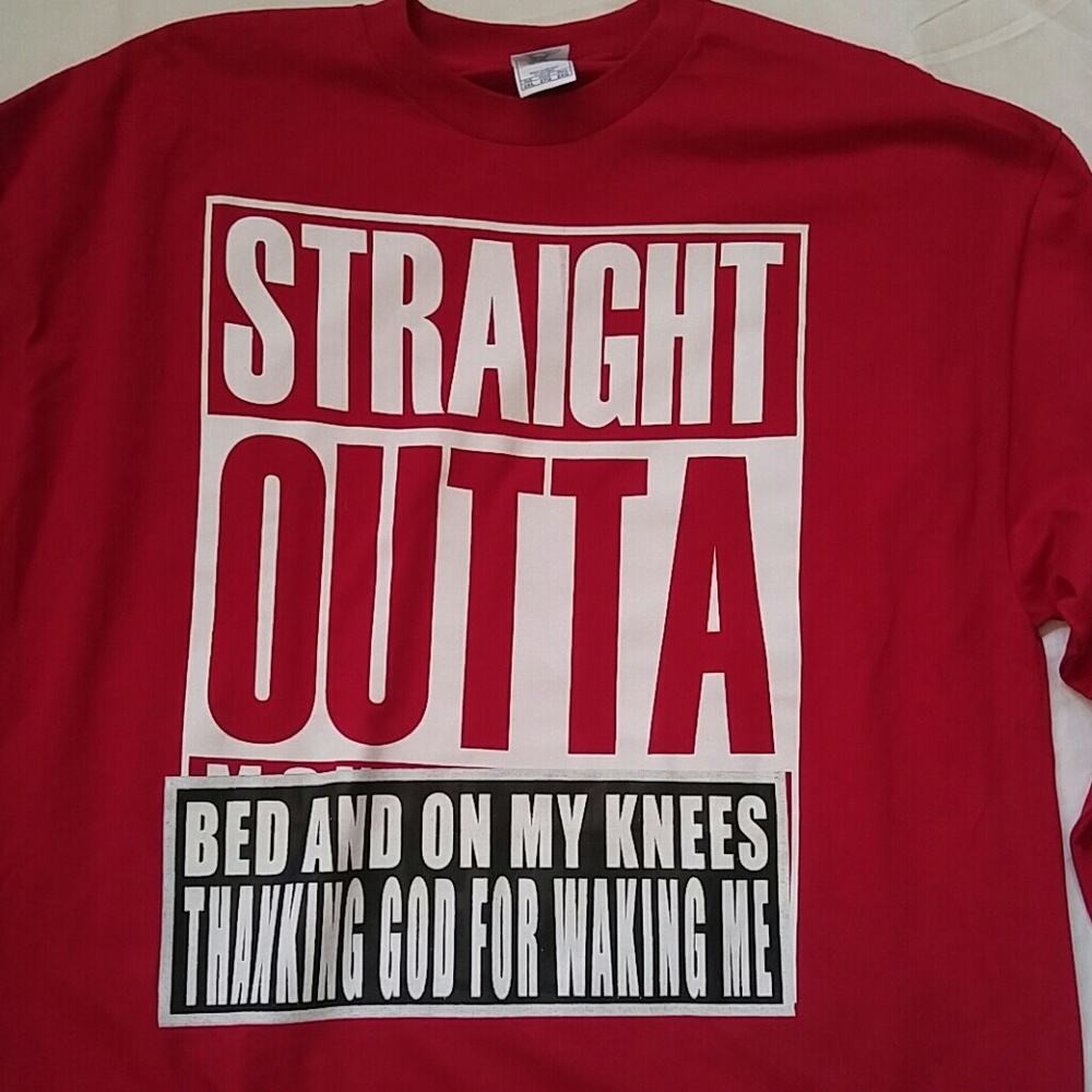 Tee Shirt - Picture 2 of 5
