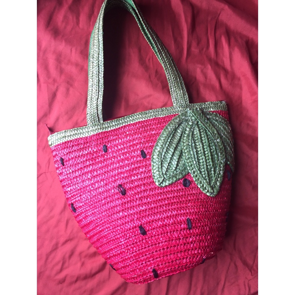 Strawberry purse 🍓