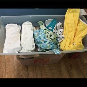 Lot cloth diapers