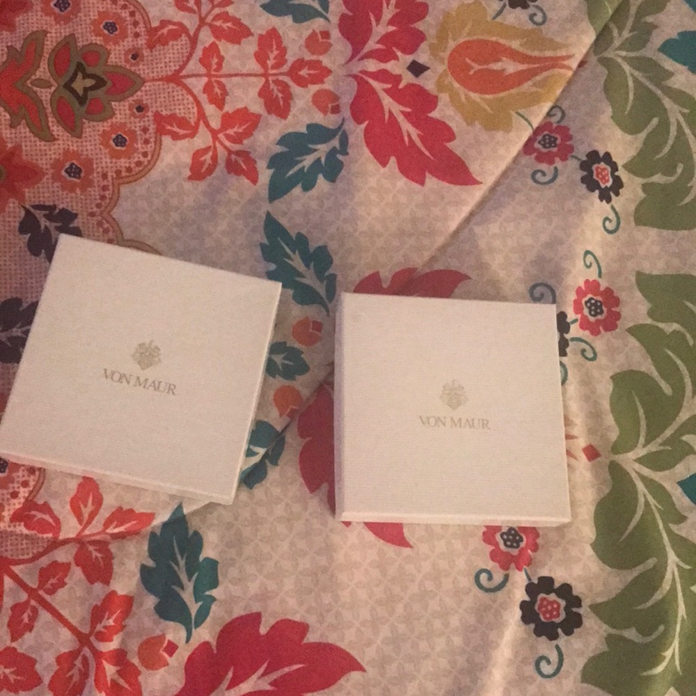 Van Maur jewelry boxes