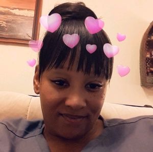 Meet your Posher, Monique