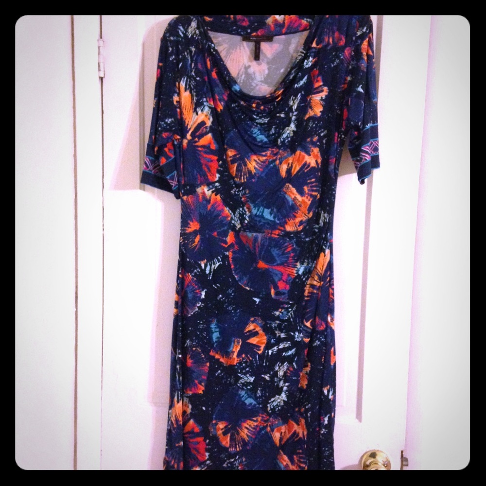BCBG MAX AZARIA DRESS SIZE MED