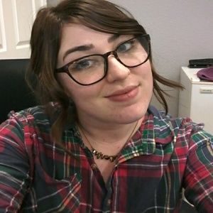 Meet your Posher, Brooke