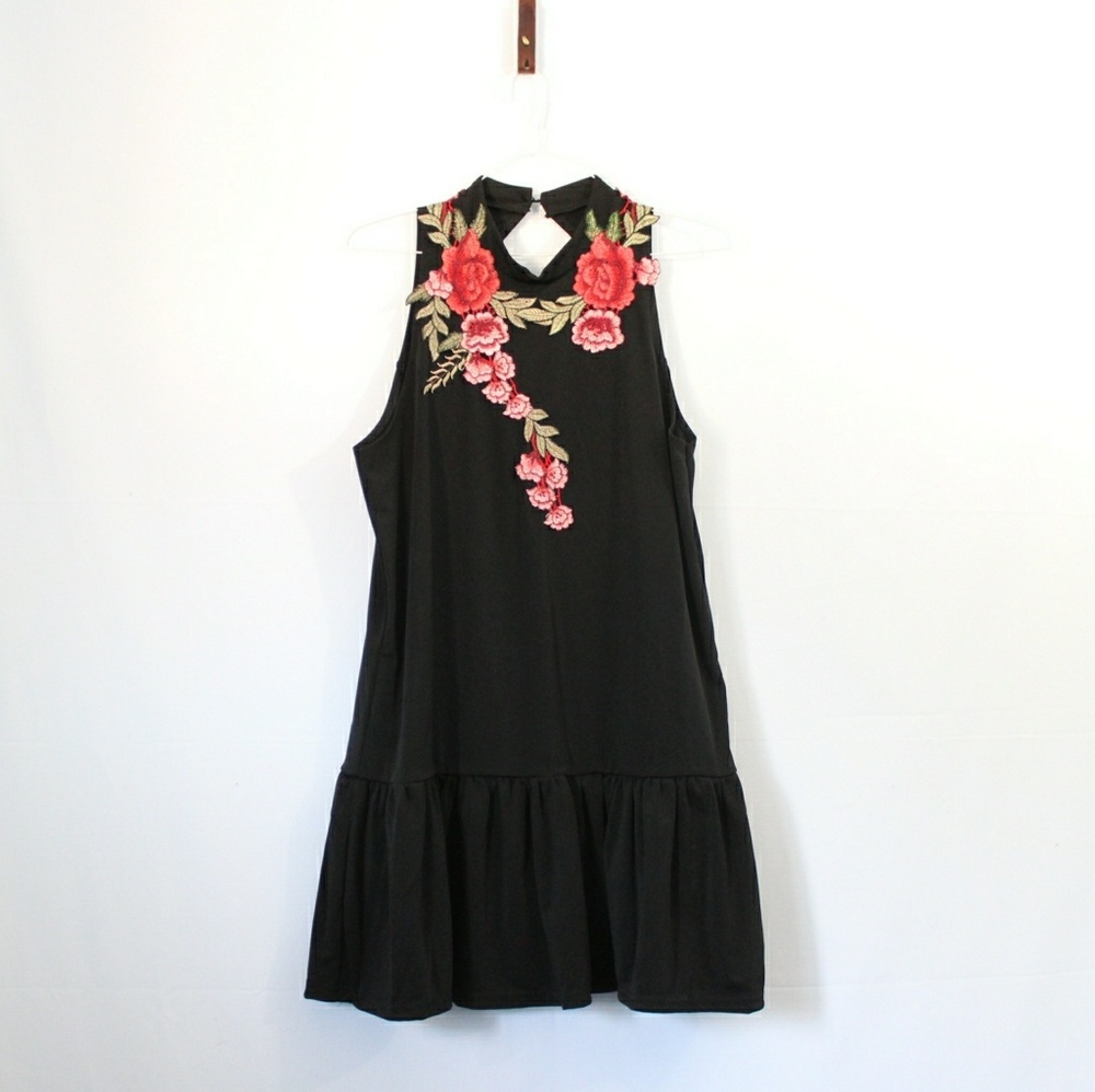 Courtney Little Black Dress - Picture 2 of 6