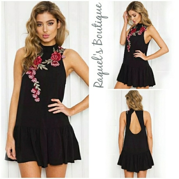 Dresses & Skirts - Courtney Little Black Dress