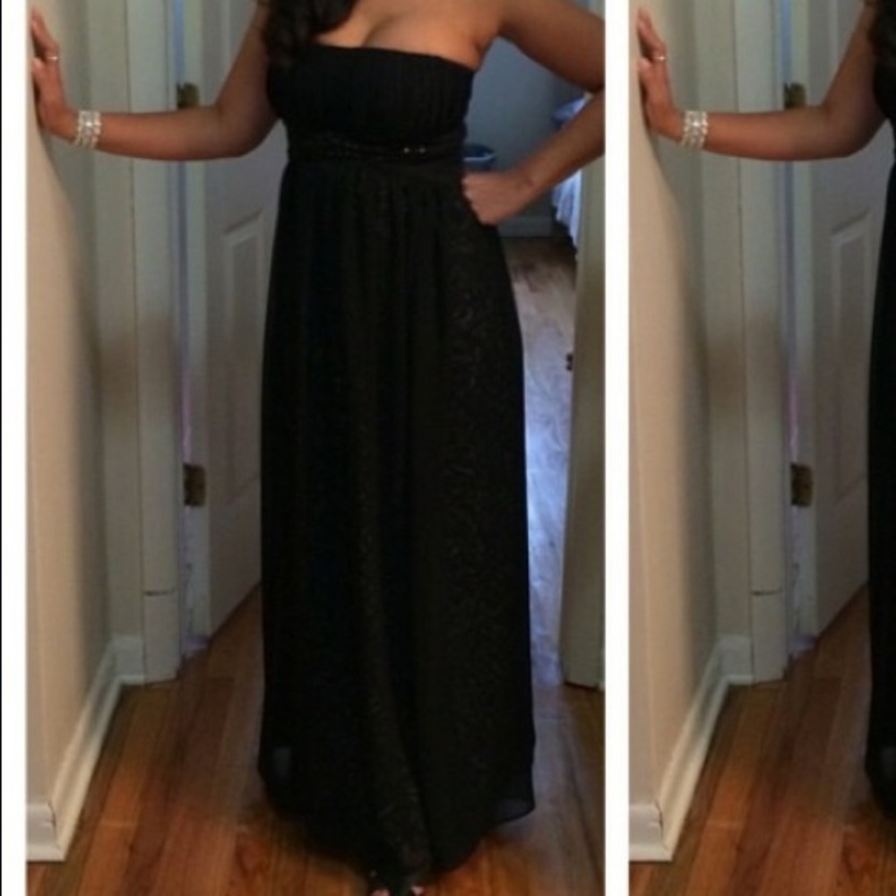 Grecian style black long sleeveless gown