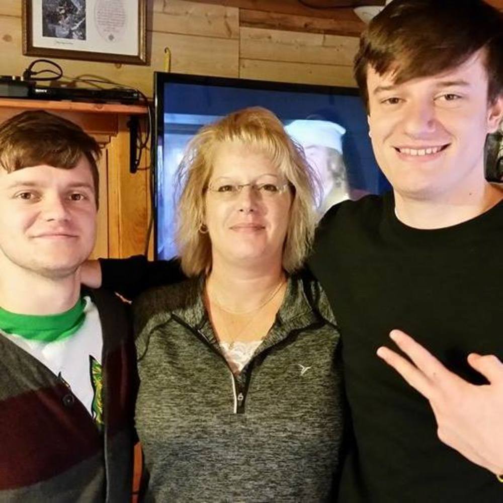 Meet your Posher, Mel