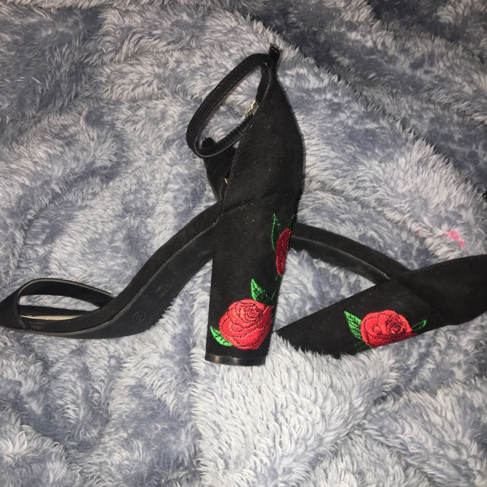 Charlotte Russe black rose heels