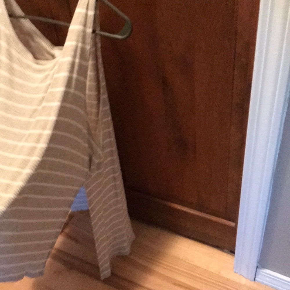 High-Low Tank - Picture 2 of 2