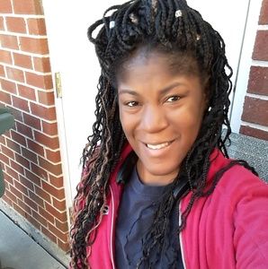 Meet your Posher, Ebony