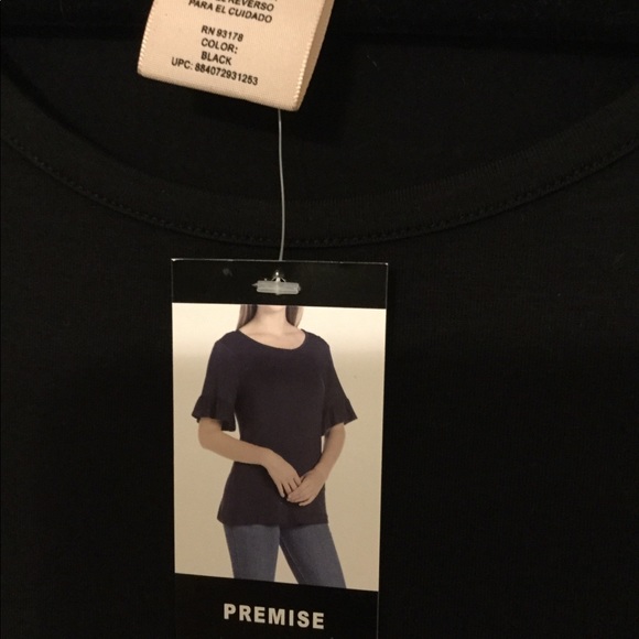 Black! Medium ruffled sleeve T. Slinky. - Picture 3 of 8