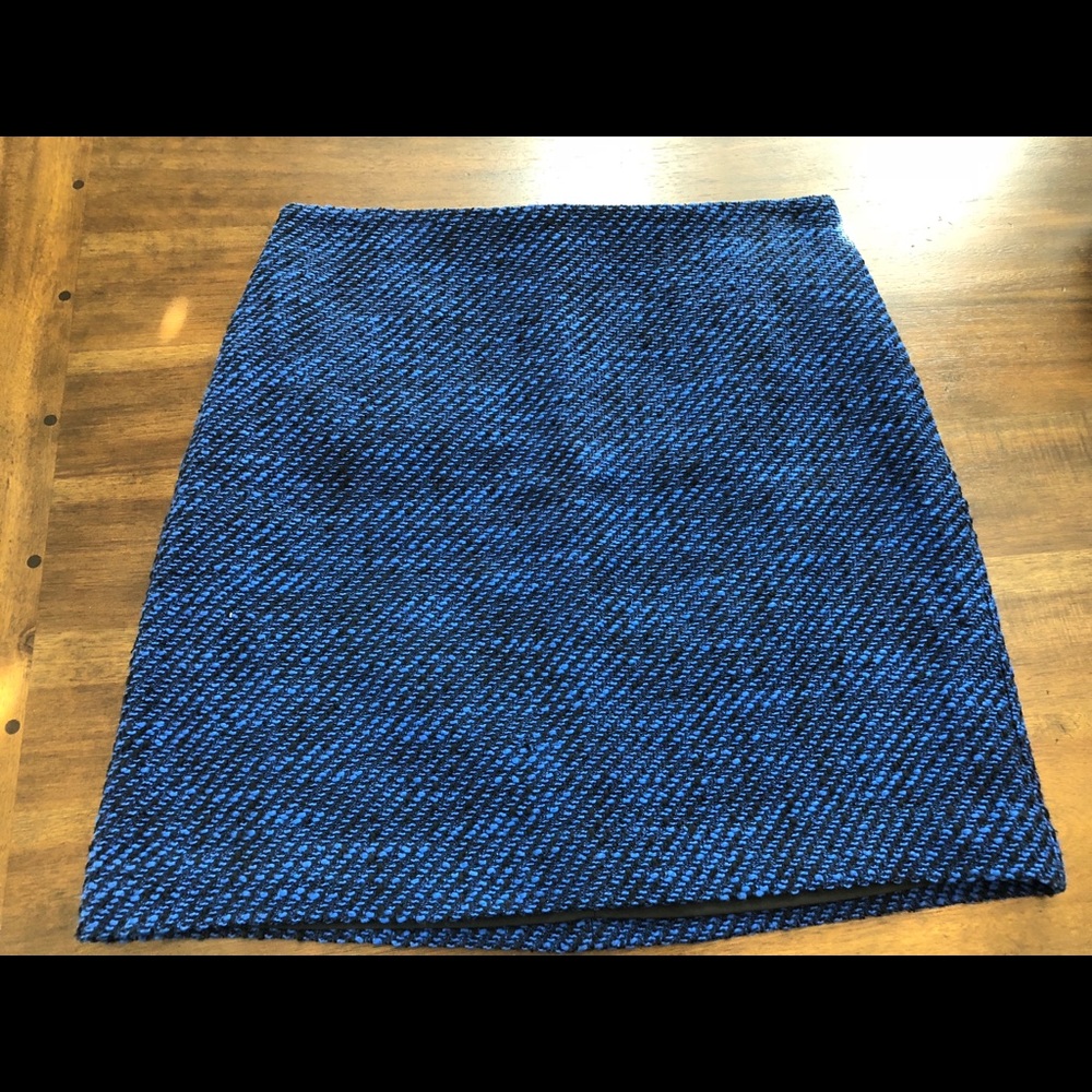 Loft blue and black textured skirt