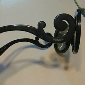 Prada women sun glasses