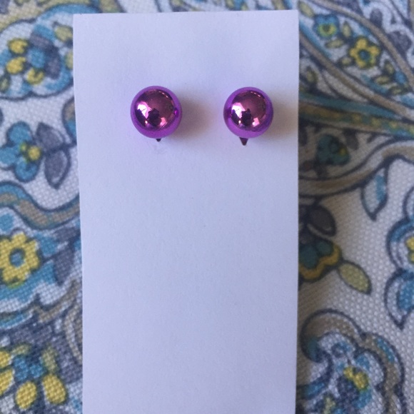 🎁SALE🎁SHINY PURPLE REVERSIBLE EARRINGS💎 - Picture 4 of 4