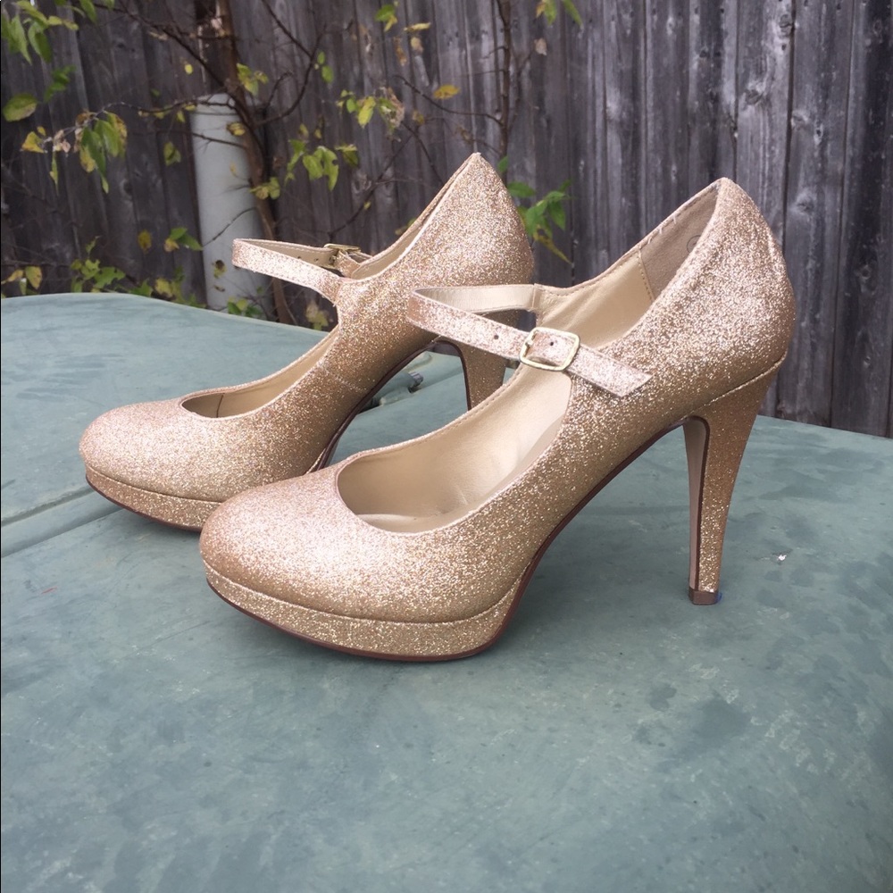 FINAL PRICE Champagne Strap Heels