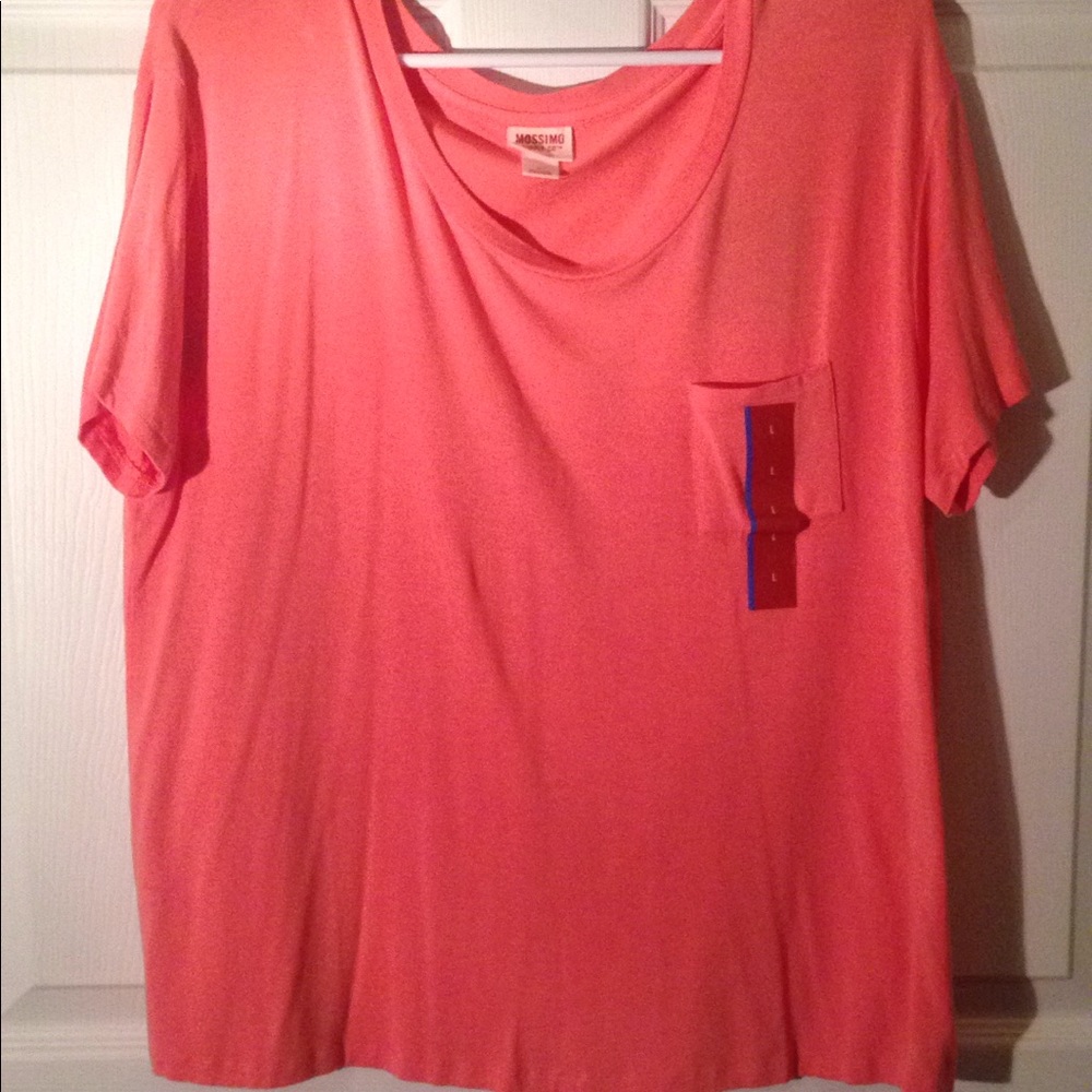Short sleeve coral tee with pocket. Mossimo, sz L