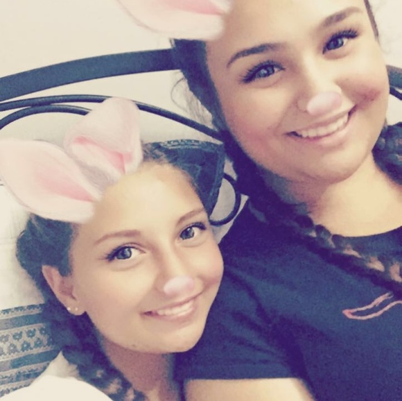 Meet your Posher, Brianna - Picture 5 of 5