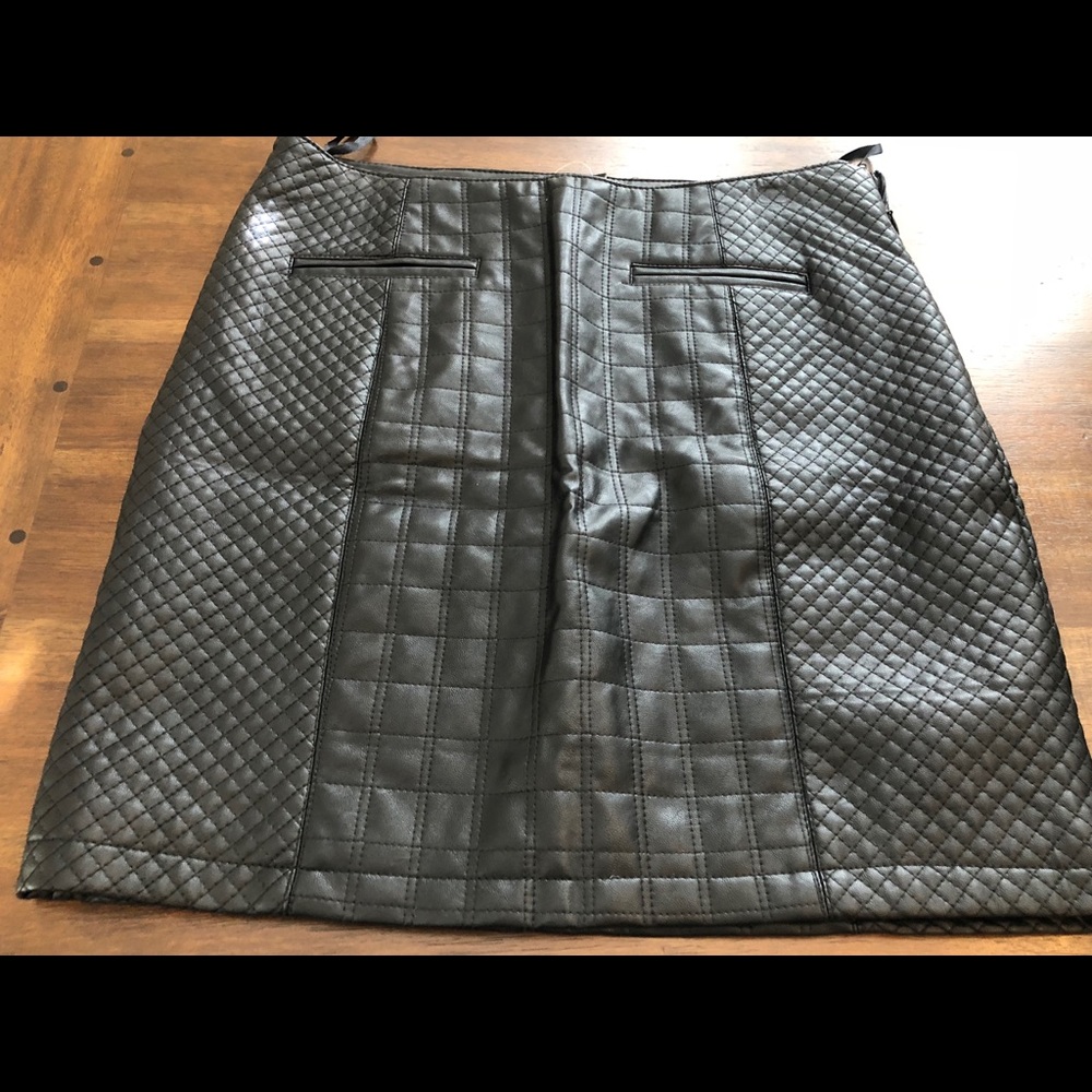 NEW Ann Taylor black leather skirt with tags