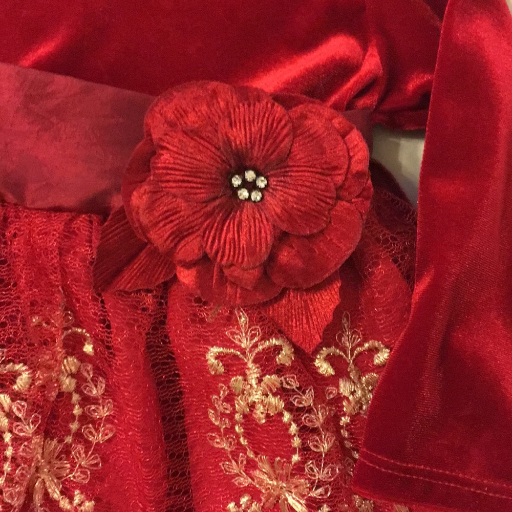 Dress - Picture 2 of 3