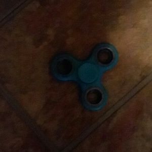 Fidget spinner