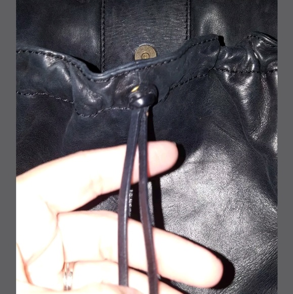 Francesco Biasia black leather shoulder bag - Picture 2 of 8