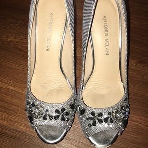 Antonio Melani Marble Ceylon peep toe pumps