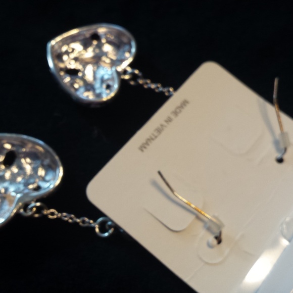 Silver Tone Heart Dangle Earrings Black Rhinestone - Picture 5 of 5