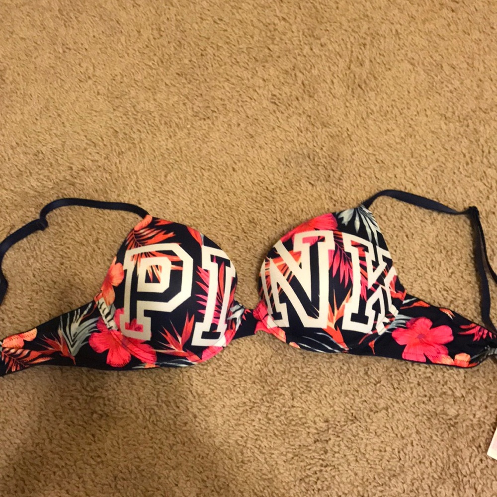 NWOT Victoria's Secret Pink Wear Everywhere Push