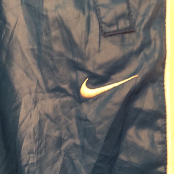 Nike Women's Capri Pants - Picture 2 of 5