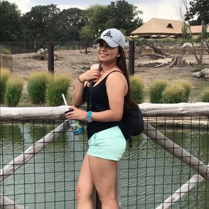 Meet your Posher, Pearl