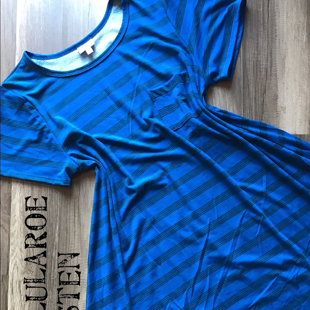 L blue striped Lularoe Carly