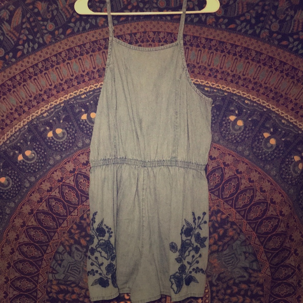 Light blue, lace detailed romper