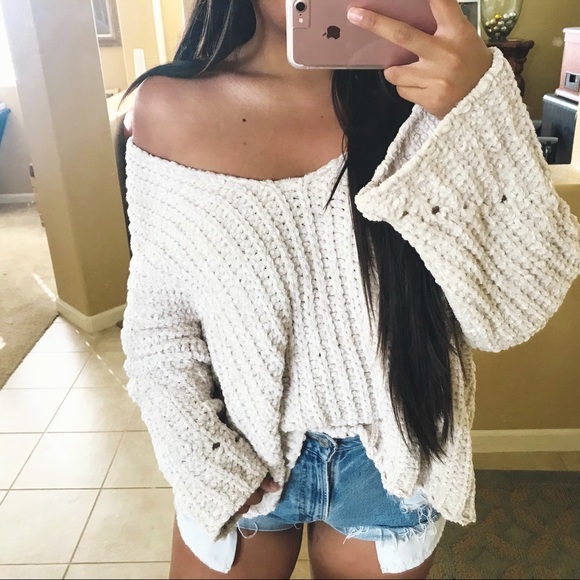 ✨ LAST ONE ✨ | Like a Dream Sweater 💖 - Picture 3 of 5