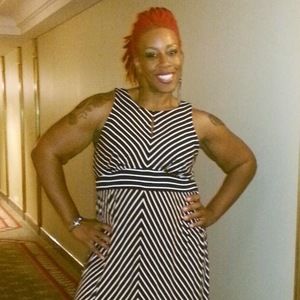 Meet your Posher, Devera