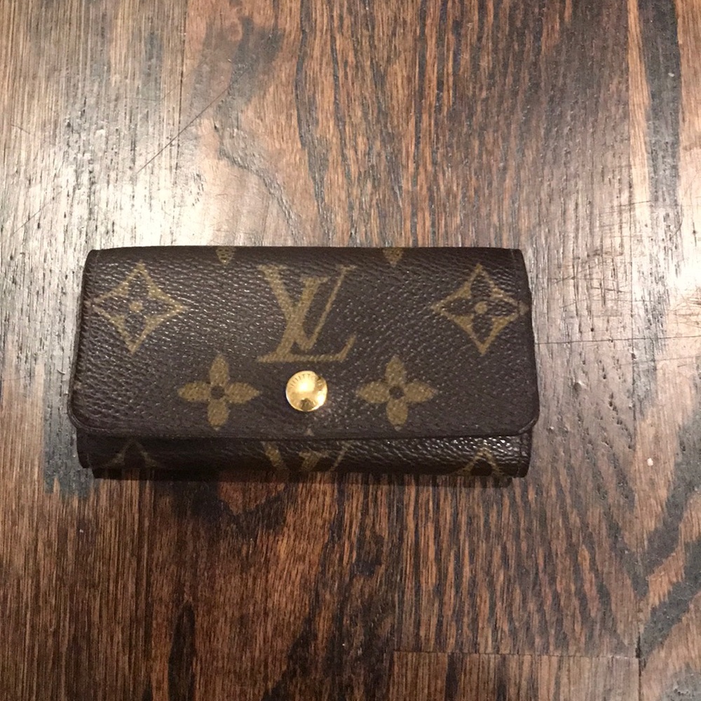 Louis Vuitton Key Holder
