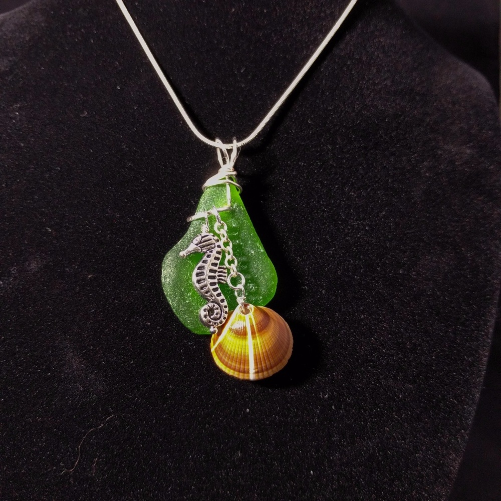 Price Drop! Sea glass, Sea Horse and shell pendant