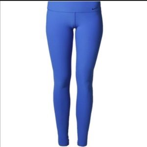 • n i k e • l e g e n d • c o l l e c t i o n •