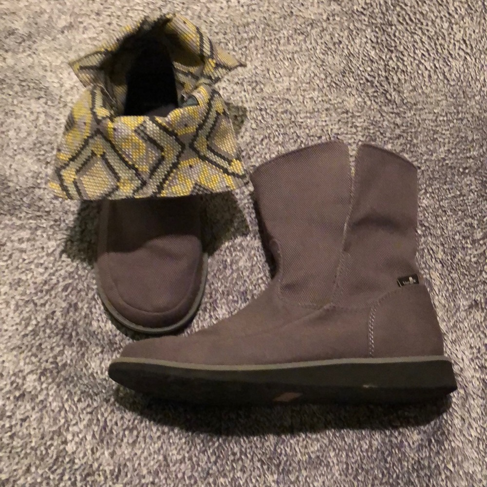 Sanuk Convertible Boots