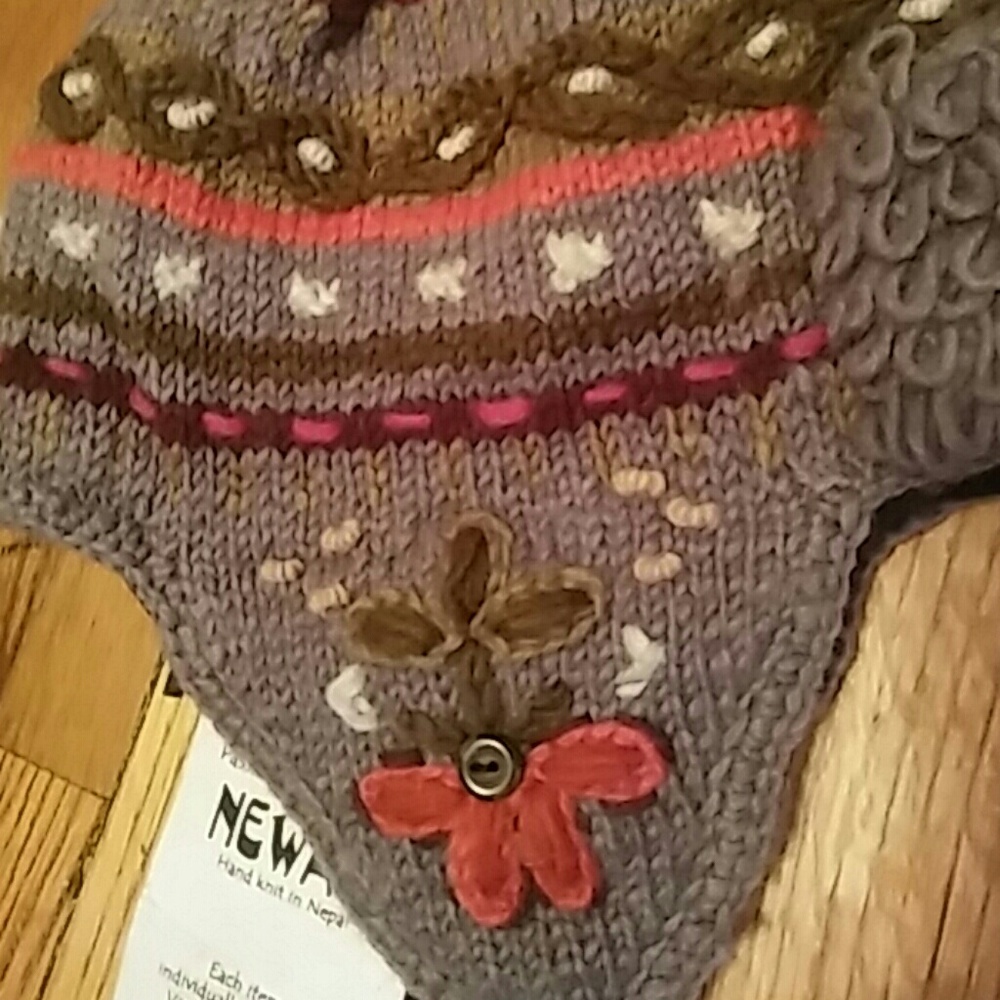 NWT Handmade Newari Wool Beanie - Picture 3 of 6