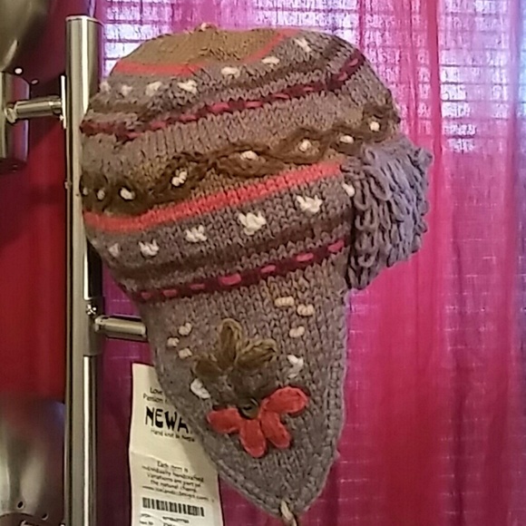 Accessories - NWT Handmade Newari Wool Beanie