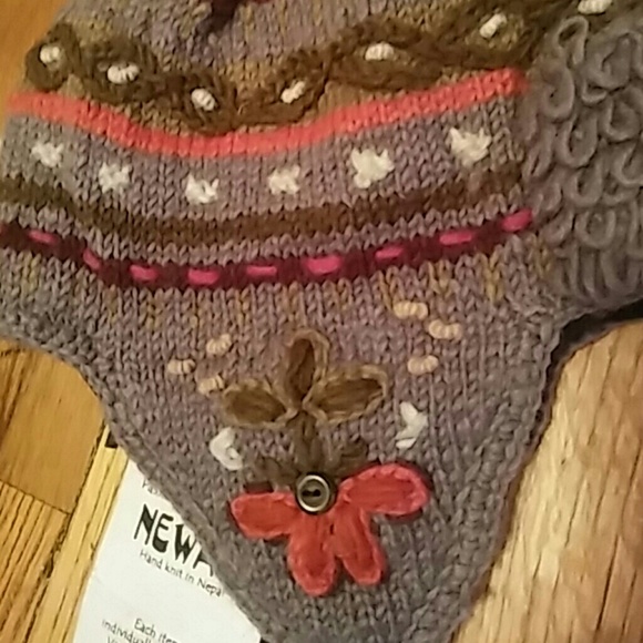 NWT Handmade Newari Wool Beanie - Picture 3 of 6