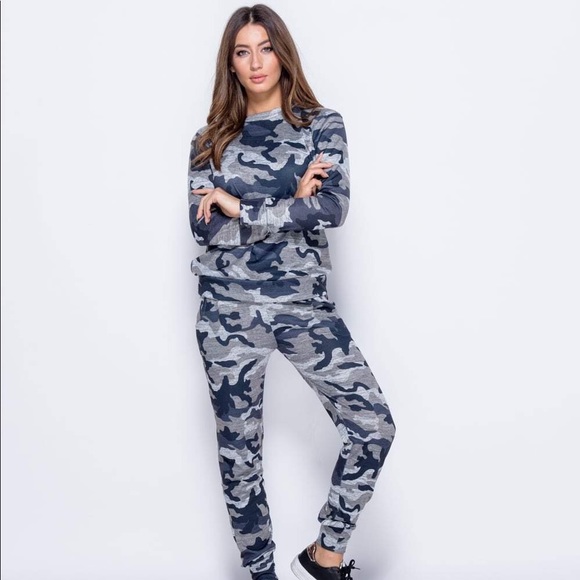Camo lounge jogger set - Picture 3 of 8