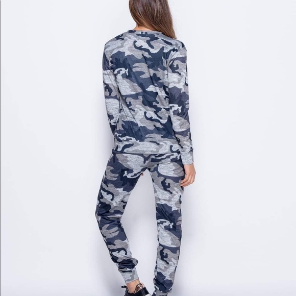 Camo lounge jogger set - Picture 6 of 8
