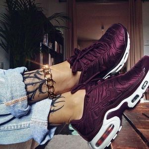 Meet your Posher, Charity