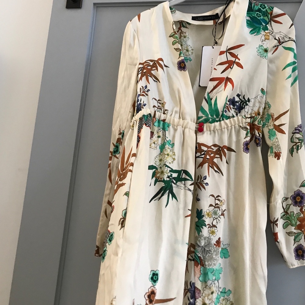 Zara long satin floral kimono ***SOLD***